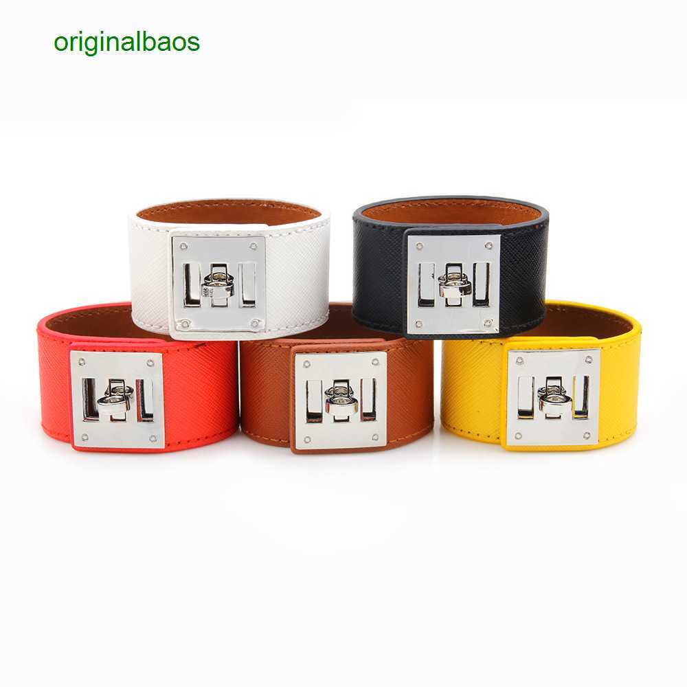 

Hemres Designer Bracelet 2023 New BetterSelling Fashion Personalized Wide Leather Bracelet Colorful Solid Button Pu Handicraft