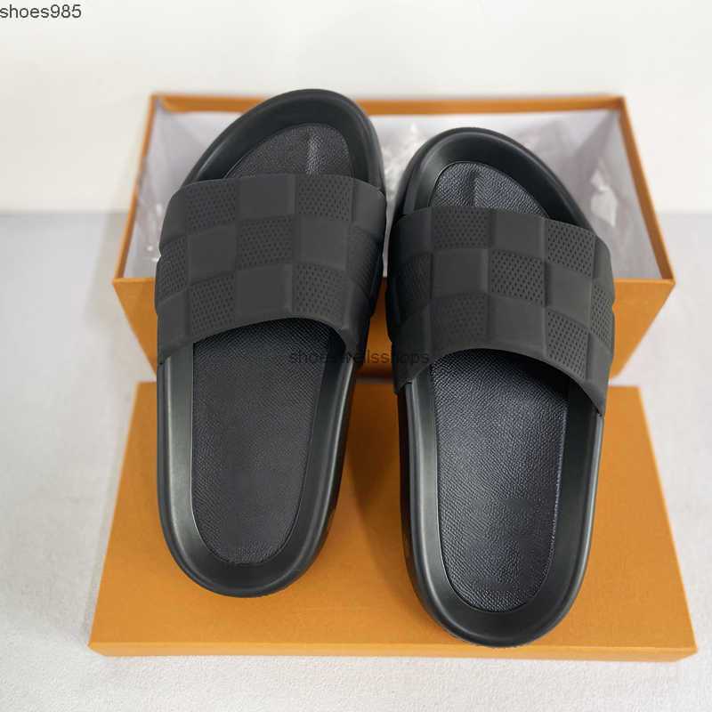

Designer luxury waterfront slide unisex beach slippers platform sandals flipflops beach anti-slip soft wear-resistant shoes 35-46 NO441