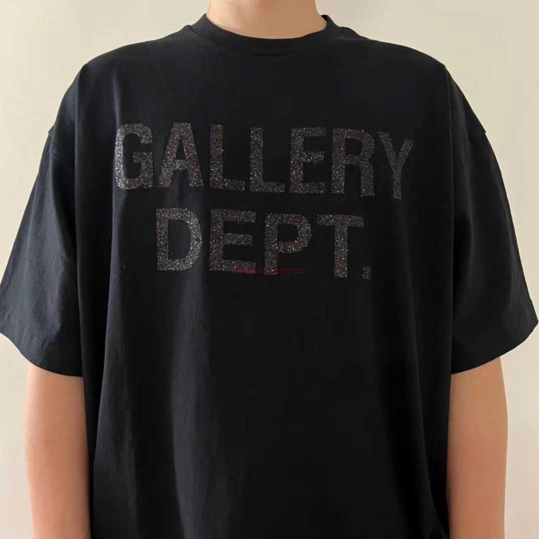 

Designer Fashion Clothing Tees Tshirt 3949Galleryes Deptes Black Sparkling Pink Letter Print Short Sleeve Luxury Casual Tops Streetwear Rock Hip hop Luxury Casual, Dark brown