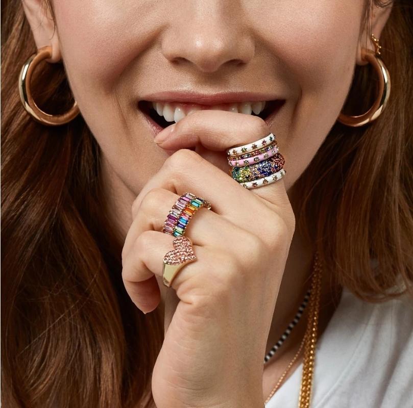 

Cluster Rings Gold Plated White Enamel Rainbow Cz Sparking Mini Star Finger Gorgeous Trendy Women Ladies Mother's Day Jewelry GiftsClust