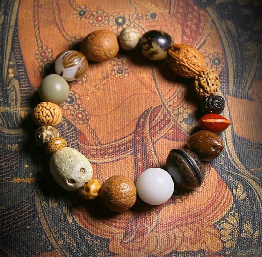 

Bangle Eighteen Bodhisattvas Hand String Natural Multi Treasure Rosary Disk To Play Highquality Buddha Beads Men And Women Vajr4268485