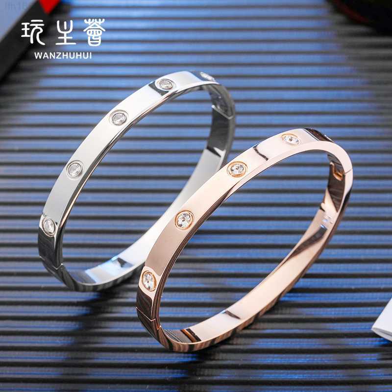 

Custom Luxury Unisex Titanium Steel Diamond Bracelet for Women