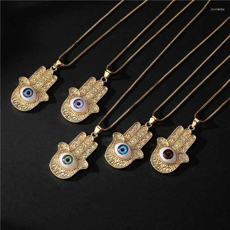 

Chains Retro Bohemian Style Palm Pendant Necklace Plated With 18K Gold Devil's Eye