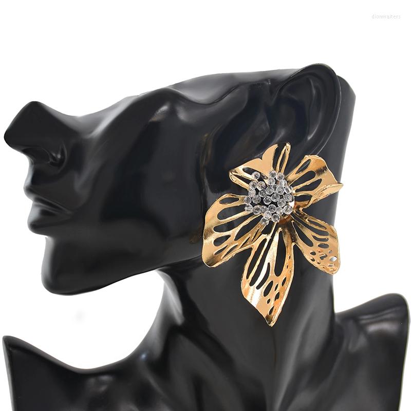 

Stud Earrings Exaggerated Big Flower Women Korean Style Transparent Acrylic Beads Hollow Out Petals Fashion Female