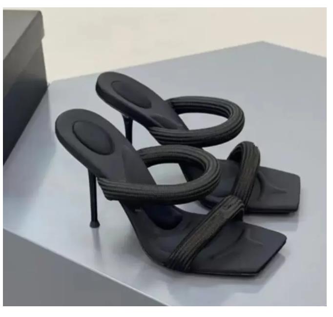 

Fashionable and beautiful women's high-heeled slippers with curved cool square head design. Leather outsole heel 10cm European size 35-43 heel 10/7/5cmcm, Black