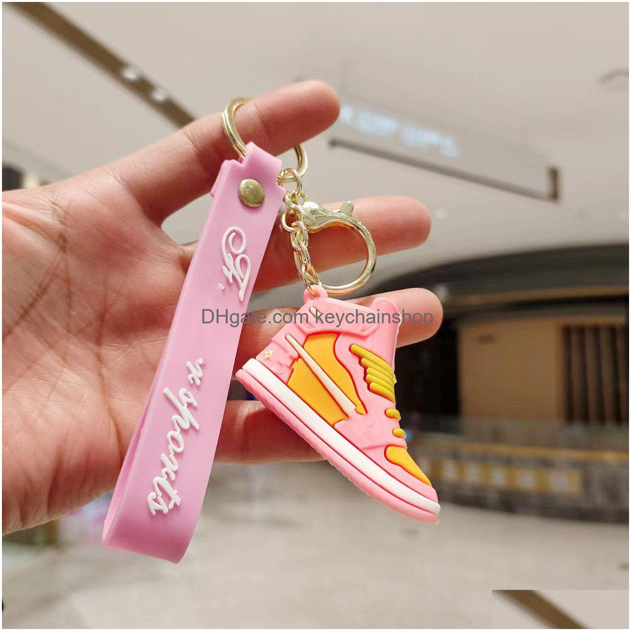 

Keychains Lanyards 5 Styles Designer Sneaker Keychain Party Gift Mini Stereoscopic Shoe Pendant Bag Key Ring Accessory Drop Delive Dhfw4