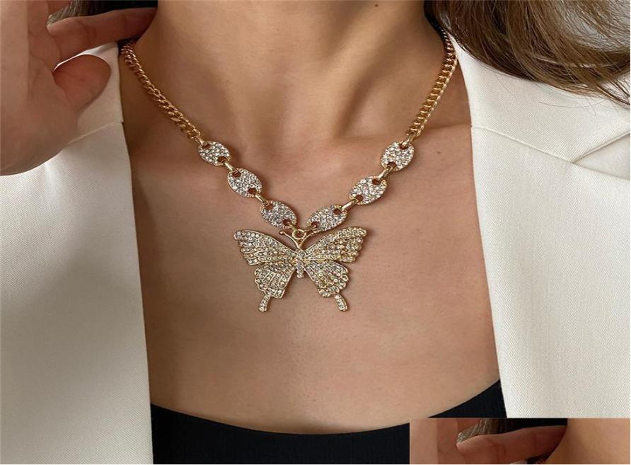 

Pendant Necklaces Iced Out Butterfly Necklaces Luxury Cuban Link Chains Fashion Party Jewelry Gift For Women Girls Crystal Rhinest2260009