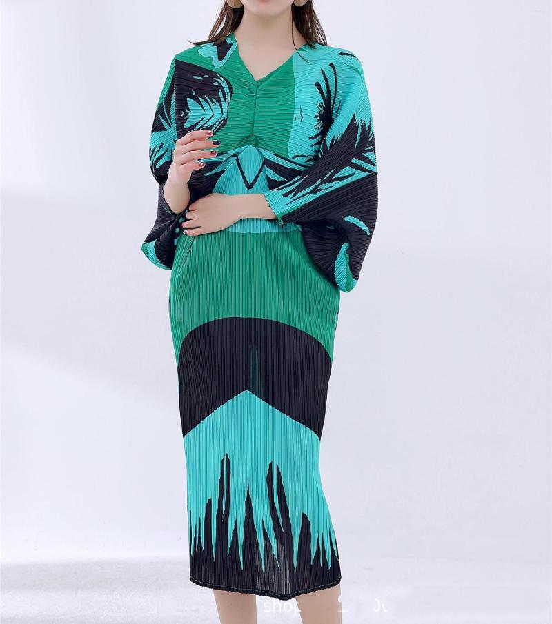 

Casual Dresses Pleated Dress Contrast Color Women V Neck Slim Mid Long Party Female Fashion Spring Summer Vestidos, Blue