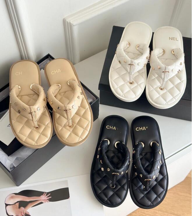 

Designer Sandal Women slides platform Beach Outdoor Leather Flip Flop Flat Sandals Hawaii Style Sandal for Summer Beach, Casual Lightweight Slip On Slides A6