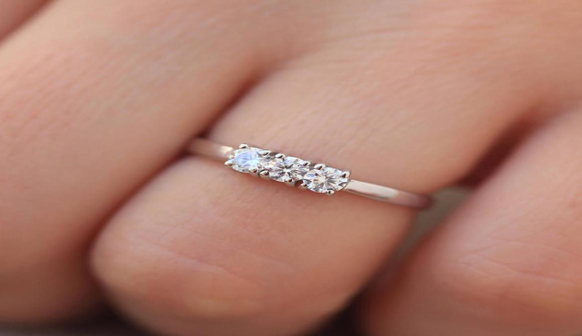

Round Cut 03ctw 3mm F color Lab Grown Moissanites Diamond Engagement Ring Wedding Band in 10K White Gold And Silver For Women1153897