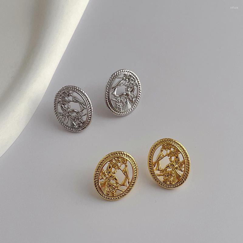 

Stud Earrings Vintage Carving Hollow Oval For Women Hip Hop Jewelry Floral Bird Geometric Earring Female Brincos