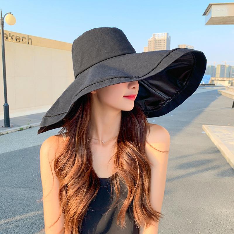 

Berets Summer Big Brim Vinyl Sunshade Outdoor Foldable Bucket Hats Women Anti-UV Sun Hat Sunscreen Beach Casual Fashion Ladies, Small beige