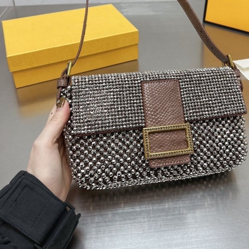 

High Quality 5A Solid Color French Stick Bag Luxury designer Diamond Square Crystal Bag Handbag Fashion Chain Womens Crossbody Bags Shoulder Bag Mini Hobo Bag 20cm