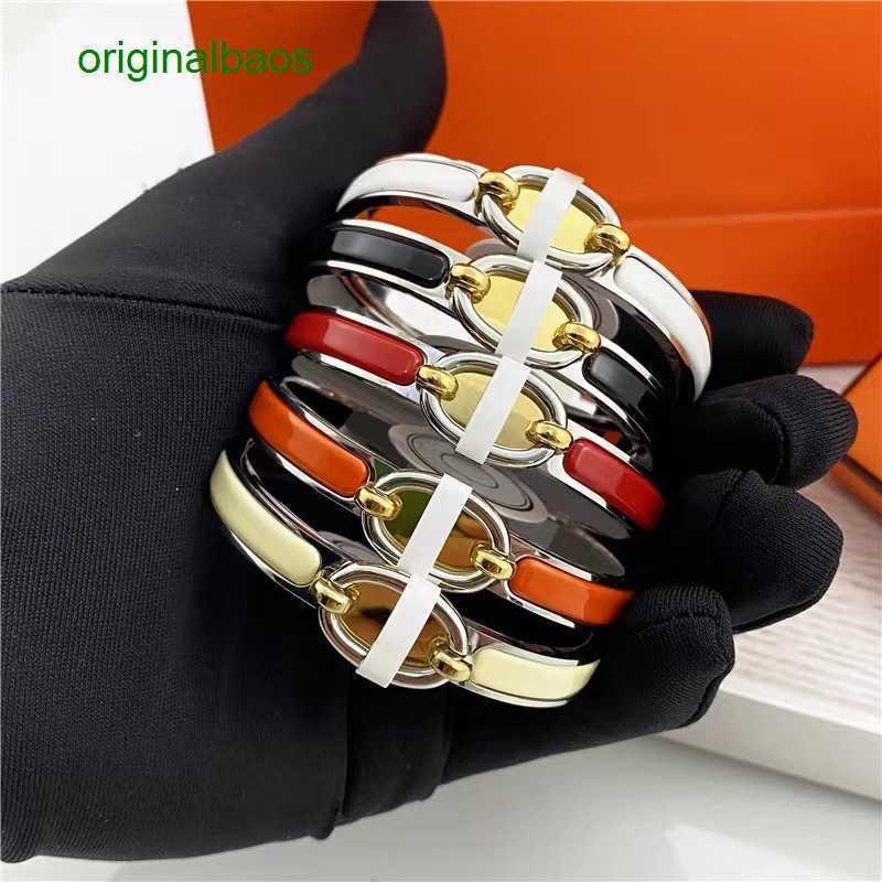 

Hemres Designer Bracelet Designer h Pig Nose Bangles Enamel Bracelets New Anchor Chain 8 Figure Buckle Couples Daily Accessories Party Wedding Valentines Day