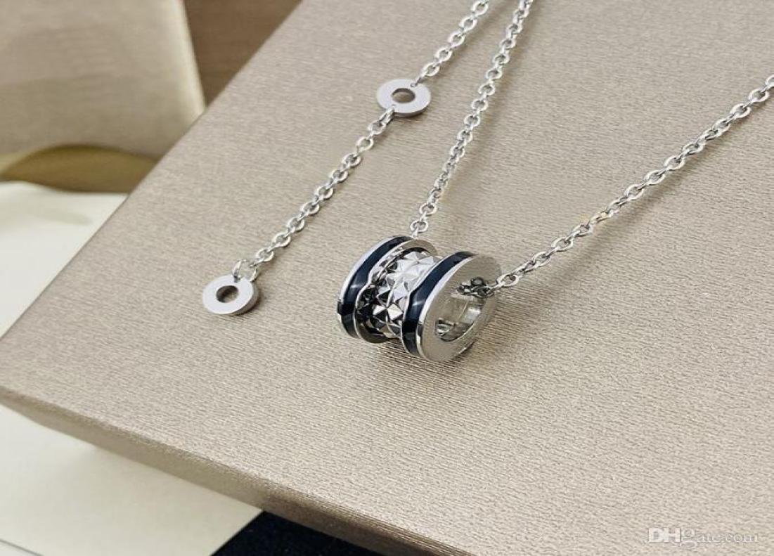 

New high quality designer designed necklaces for men and women designed jewelry colorfast1729785