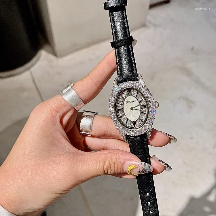 

Wristwatches Women's Watches 2023 Trend Designer Diamond Fashion Watch For Lady Relogio Feminino Montre Femme Luxe De, Silver black
