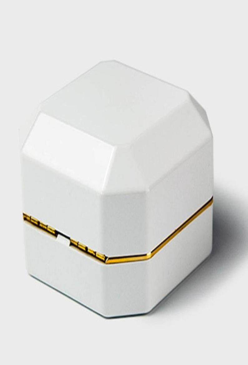 

Jewelry Pouches Bags 1pc Ring Box Earrings Organizer Storage Gift Wedding LED Lighted Engagement Packaging Display9244352