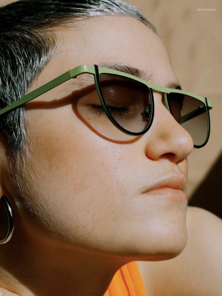 

Sunglasses Vintage Trendy Style Men Retro Semi-circle Metal Frame Women Sun Glasses Fashion Travel Eyewear Gafas Sol Mujer UV40