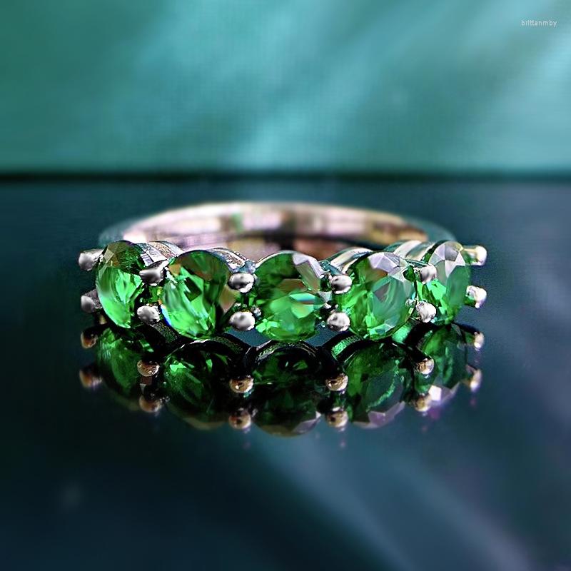 

Cluster Rings S925 Silver 40 Cent Emerald Ring Luxury Surrounding Female