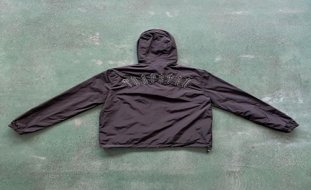 

22ss New Men Trapstar Jacket Sportswear Irongate t Windbreakerblack 1to1 Top Quality Embroidered Letters Women039s Zipper Sun 4009725, Black