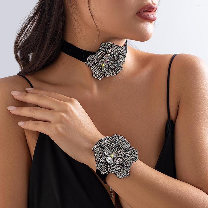 

Choker PuRui Iced Out Rhinestone Flower Necklace Goth Short Rope Neck Chain Women Jewelry 2023 Collar Street Party Ladies Gift