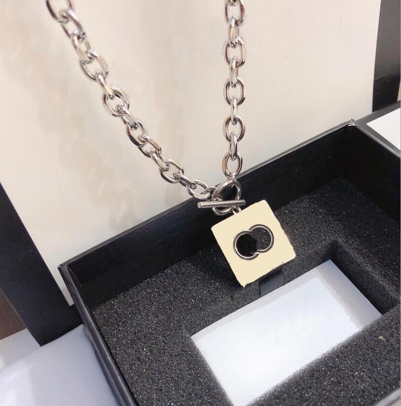 

Never Fade Brand Designer Letter Pendant Necklaces Luxury Women 18K Gold Plated Stainless Steel Necklace Clavicular Chain Lovers Valentines Day Fashion Jewelry
