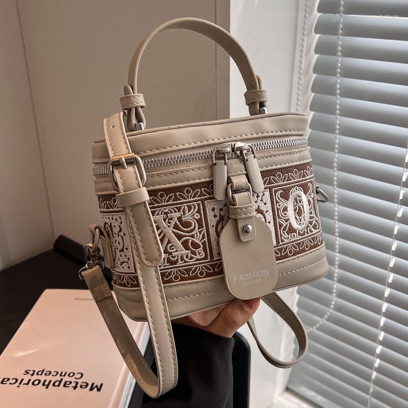 

Evening Bags Luxury Designer Women Small Bucket Embroidery Shoulder Bag 2023 Summer Messenger Crossbody Pu Leather Handbags, Purple