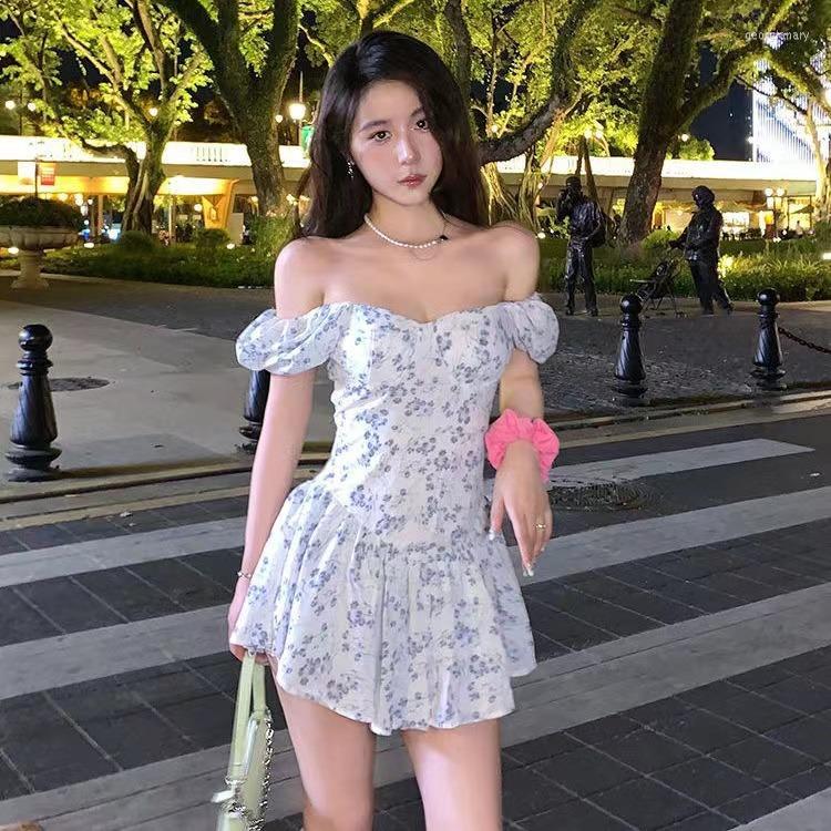 

Casual Dresses French Pure Desire Bubble Sleeve Fragmented Flower Dress Women' Sweet Spicy Style Waist Wrapped Off Shoulder Short Skirt, Blue