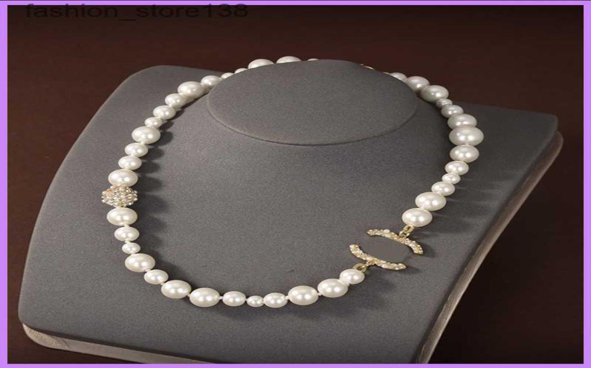 

Pearl Necklace Ladies Gold Fashion Necklaces Designers Jewelry Womens Party Chains Necklace With Diamonds Accessories Gifts4414044