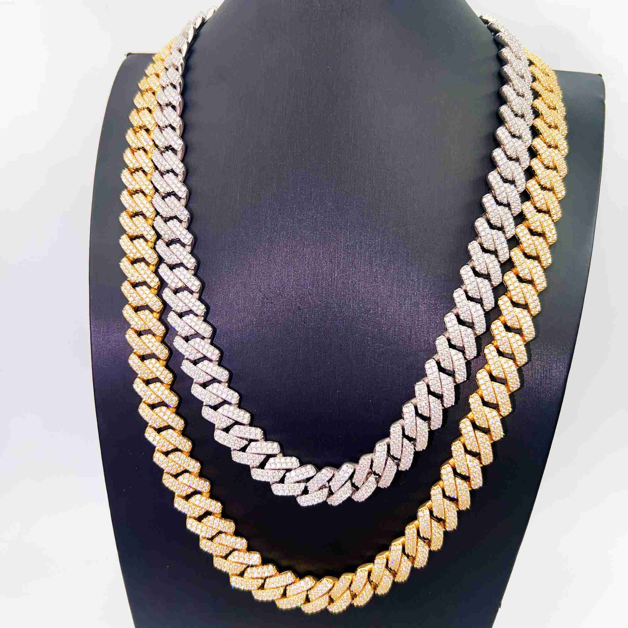 

13.5mm Wide Hip Hop d Color Moissanite Diamond Cuban Link Chain Necklace