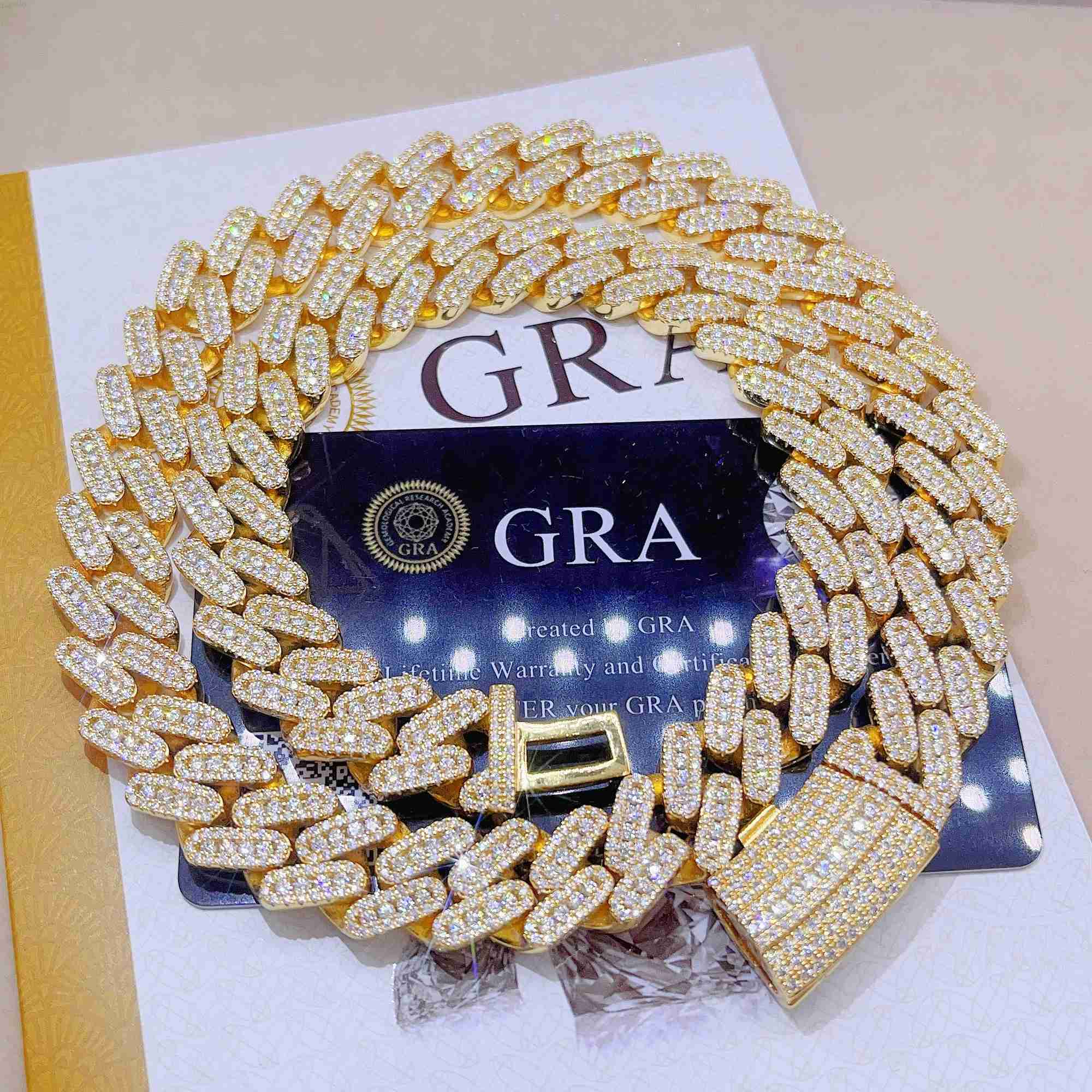 

Gra Certificated Diamond Pure Sterling Silver 925 Chains for Men Vvs Moissanite Cuban Link Chain
