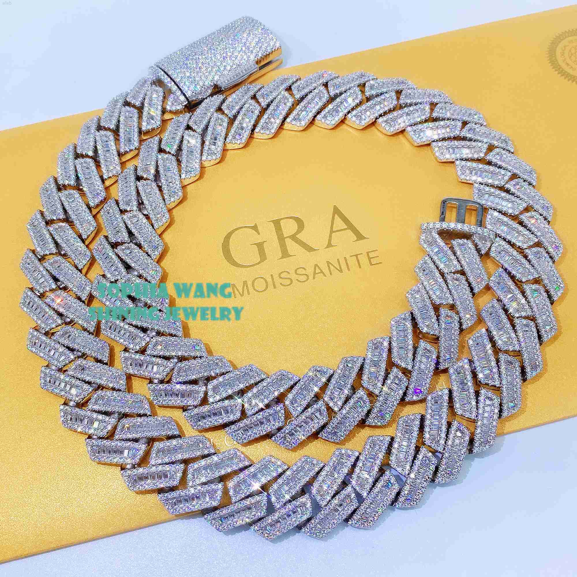 

Luxury 18mm 20 Inches 925 Sterling Silver Vvs Moissanite Baguette Diamond Cuban Link Chain