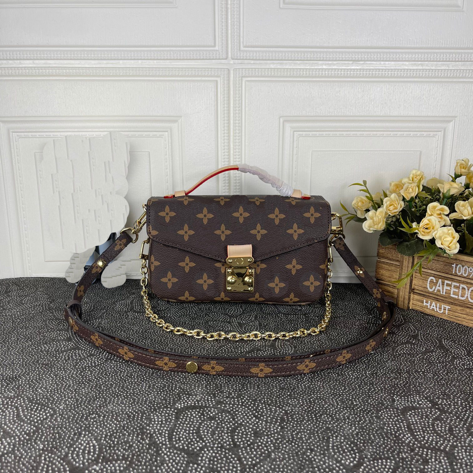 2023 Designers Femmes sac Femmes Sacs Épaule Sac À Main Sacs À Main Classique En Cuir Coeur Style Or Chaîne Fourre-Tout Messenger trousse de toil