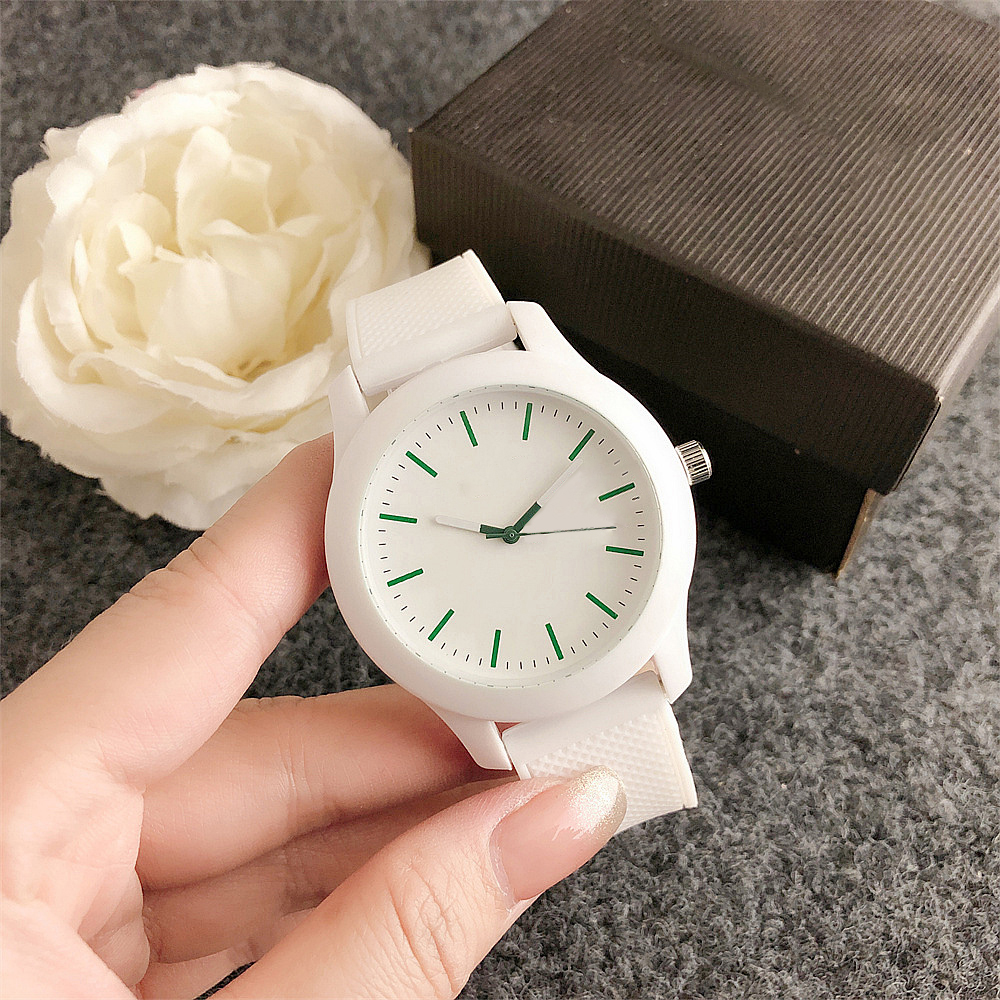 

Fashion Full Brand Wrist Watch Men Women Crocodile Style Luxury With Logo Silicone Band Quartz Clock LA17, Black