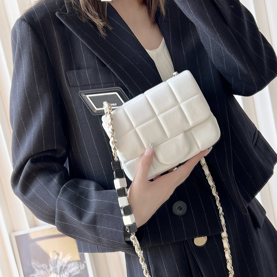 

10A TOP quality crossbody bag chain bags 16.5cm genuine leather shoulder bag designer bags With box C521, More product consultation
