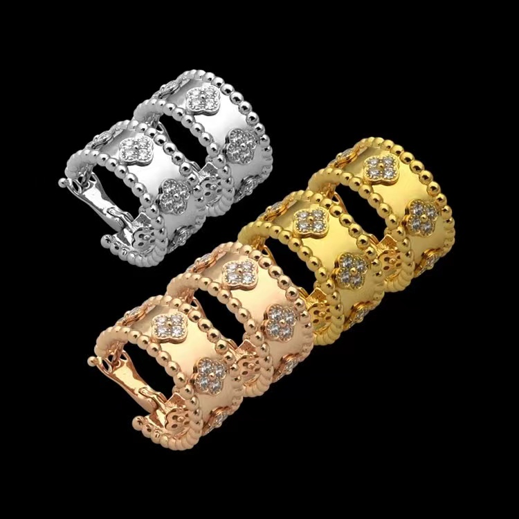 

Brand classic crystal diamond earrings new titanium steel 18k gold earrings for women high-quality designer earrings jewelry