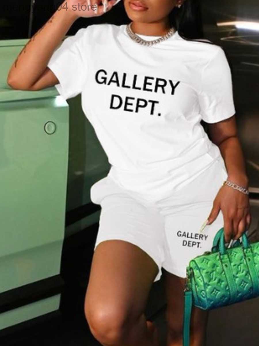 Survêtements pour femmes LW Femmes Deux pièces Col rond Lettre Imprimer Shorts Ensemble T-shirt basique à manches courtes + Bas maigres Costume A