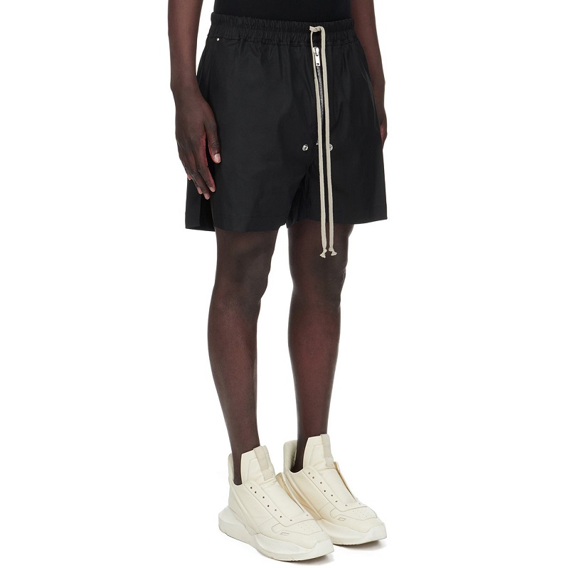 Shorts noirs d'origine Men Hiphop Streetwear Casual Shorts pour hommes Shorts surdimensionnés Men de mode Shorts de mode