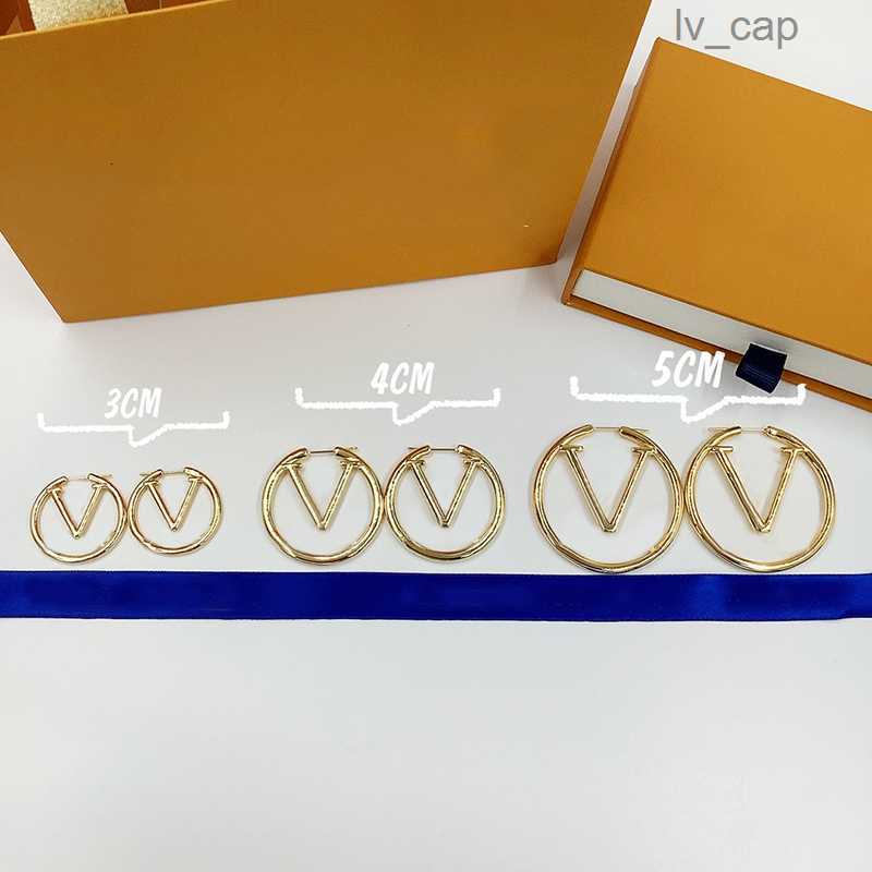 2022 Femmes boucles d'oreilles Fashion Womens Big Circle Simple Oreing Bijoux Luxurys Designer Moucrôles d'oreilles Stud Oreille de boucle d'orei