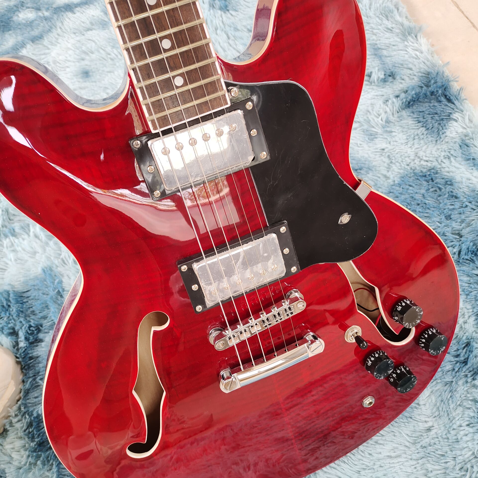 best Semi-Hollow Edition Electric Guitar Jazz Model Chrome accessories Tiger Wine Red High Quality Free guitar sh1