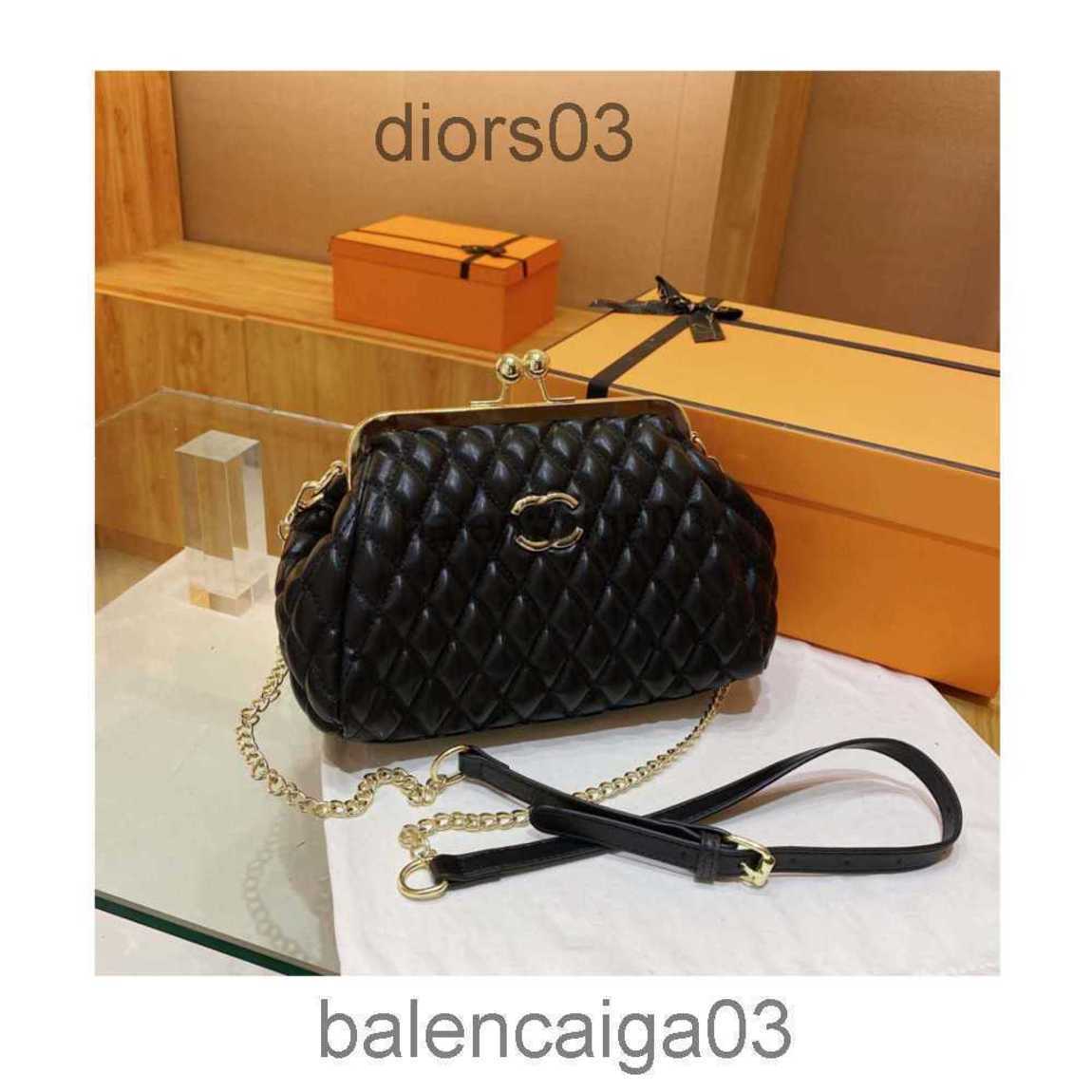 

Designer Channel Bag Tote Shoulder Luxurys Fashion Brands Handbag Crossbody Bag Man Woman Leather Black White Pink Green Messenger Makeup Beach Bag, Beige