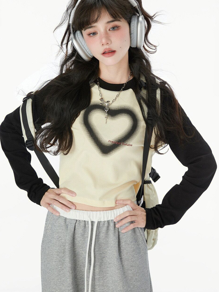 T-shirt pour femmes T-shirt à imprimé vintage T-shirt Femme Spring Long Manche o Col Slim Fit Tops Fashion Corée Cropy Style Preppy Top Sweet Cas