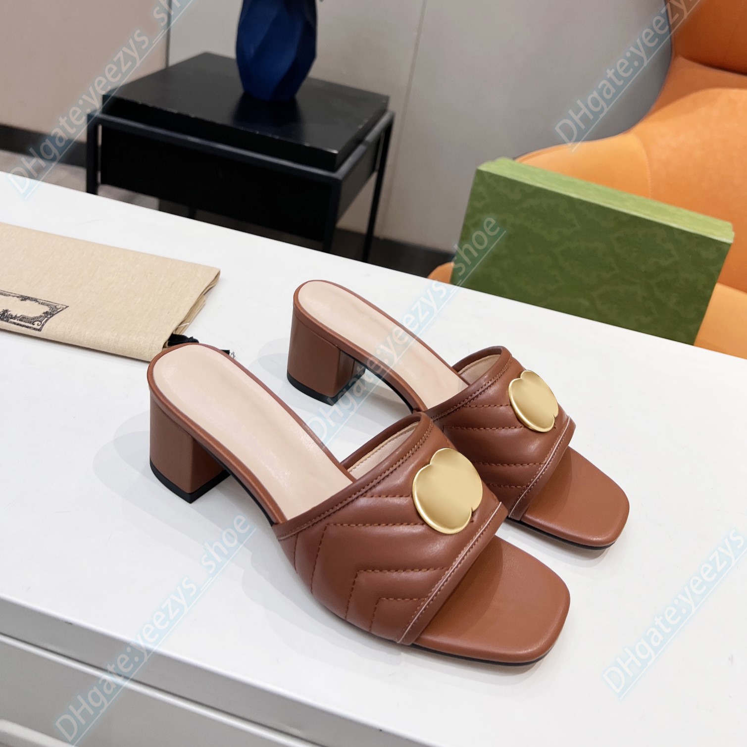 

designer shoes Women man slipper High Quality luxury high heels Summer Fashion sexy beach sandal Gold-toned horsebit leather Letter slides, #11