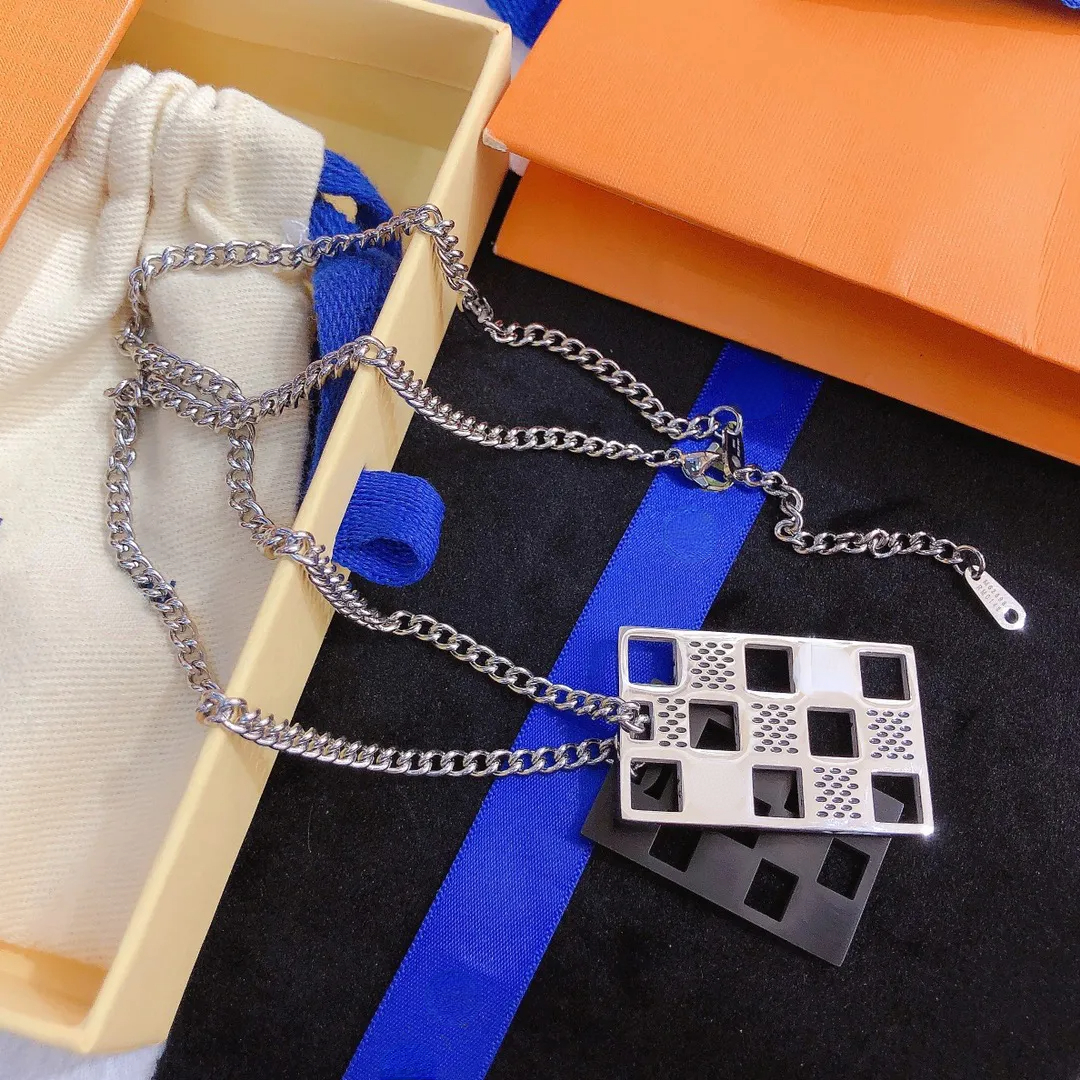 Hot Brand Double Tag Necklaces Designer Luxury Men And Women Pendant Necklace Classic Premium Jewelry Long Chain Fashion