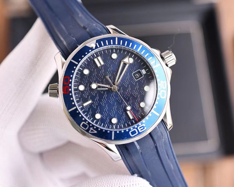 

The classic men's watch automatic mechanical movement is available in many colors 41mm UU, Color 3