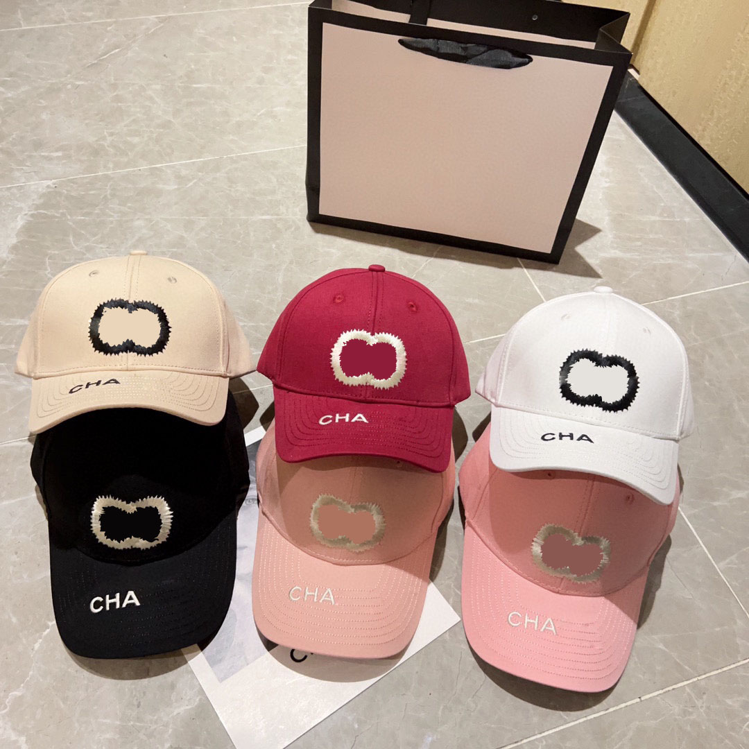 

Women's Candy Color Designer Ball cap Couple Summer Vacation Travel Sports Sun Protection Letter Embroidery 6 Colors casquette, Red
