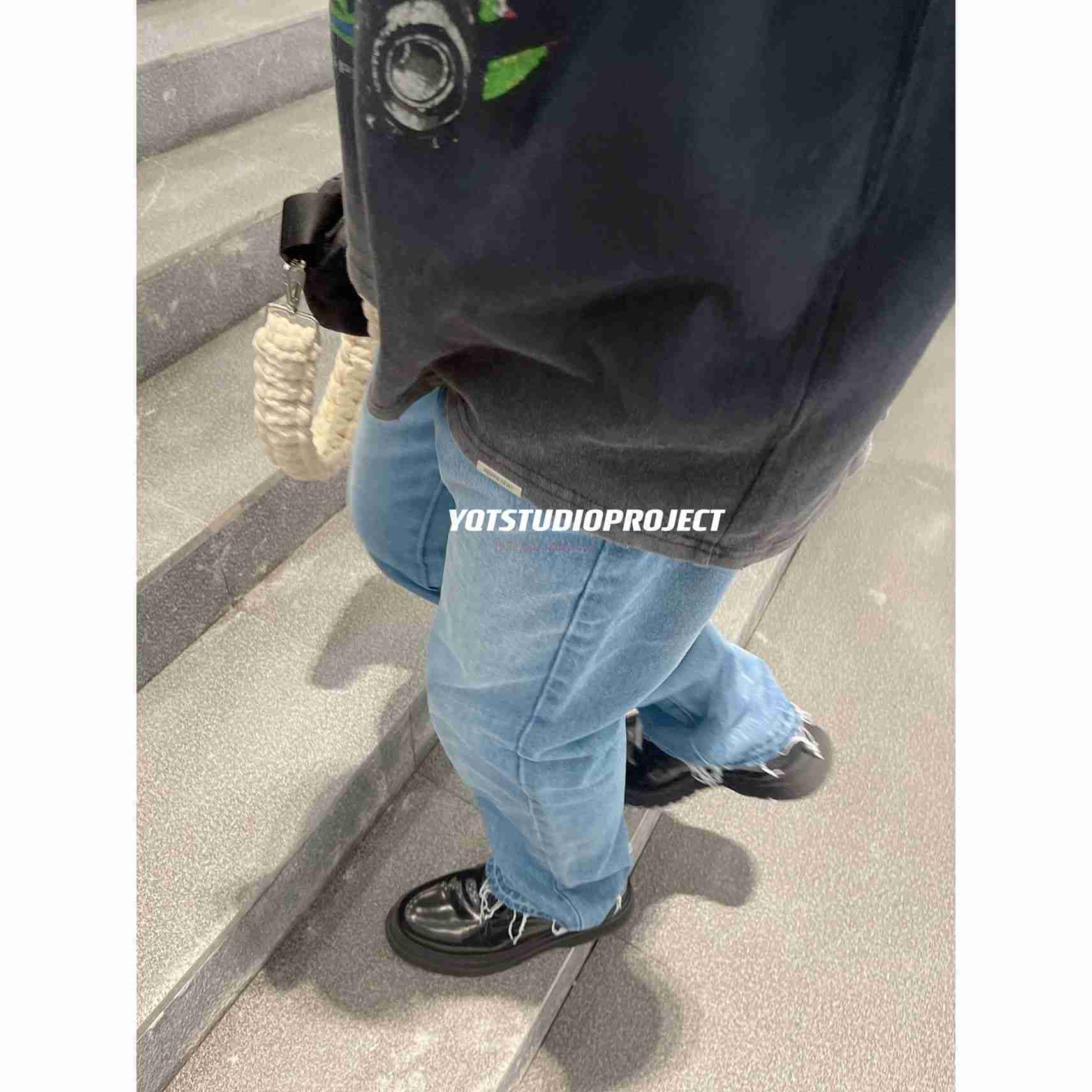 

Fashion Designer Clothing Galleries Denim Pants Galleryes Depts New Solid Color Used Wash Basic Light Edition Versatile Straight Jeans Fashion Rock Hip Hop Straigh, Denim color