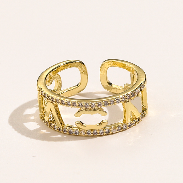 

Top Quality Designer Brand Letters Ring Gold Alloy Letter Band Rings Crystal Rhinestone Fashion Women Men Wedding Jewelry Party Gifts