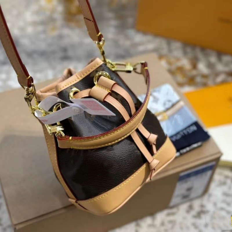 

Fashion Bag Female Draw Strap Portable Bucket Bag Ins Ladies One Shoulder Personality Trend Cross-body Phone Bag, Brown