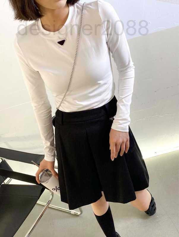 

Women' T-Shirt designer Autumn and Winter New Classic Triangle Decorative Knit Undercoat Versatile Slim Fashion Simple Top KVW4, White3